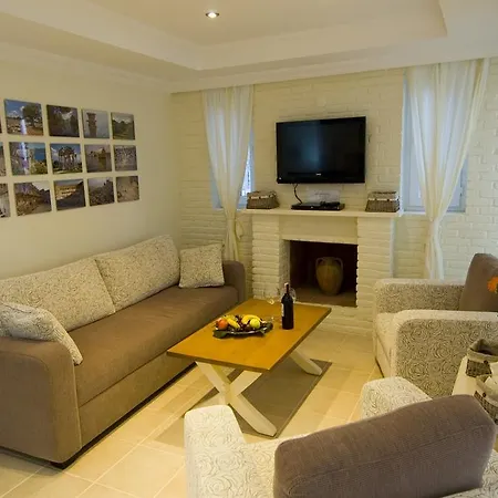 Orka Golden Heights Villas *